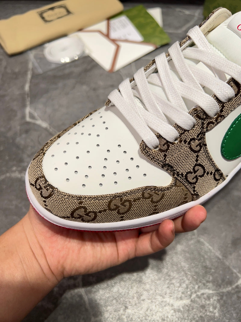 Tênis Gucci Signature Monogram – Edição Exclusiva