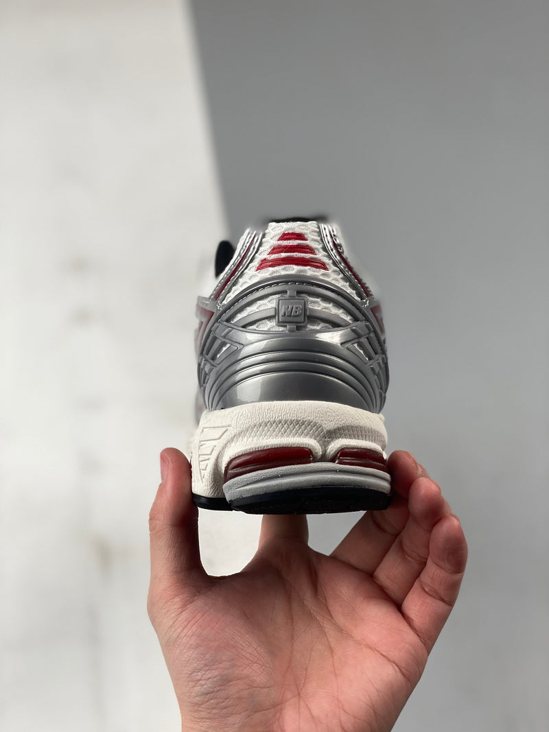 Tênis New Balance 1906R "Nova coleção