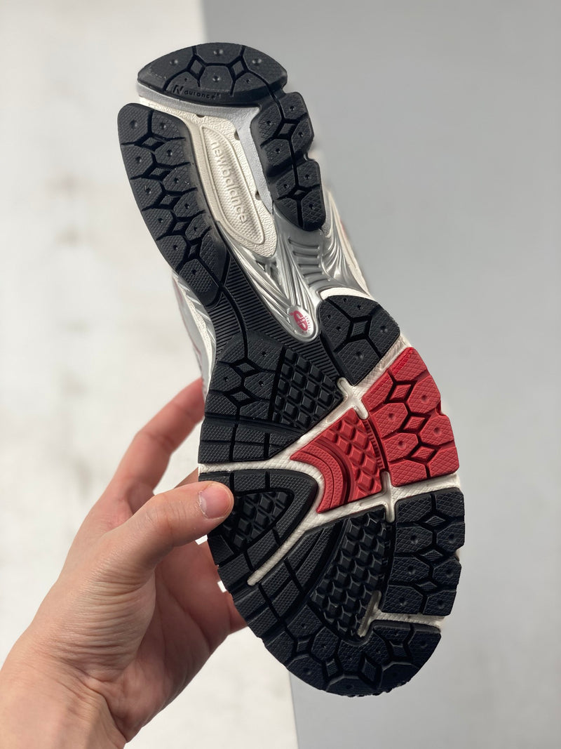 Tênis New Balance 1906R "Nova coleção